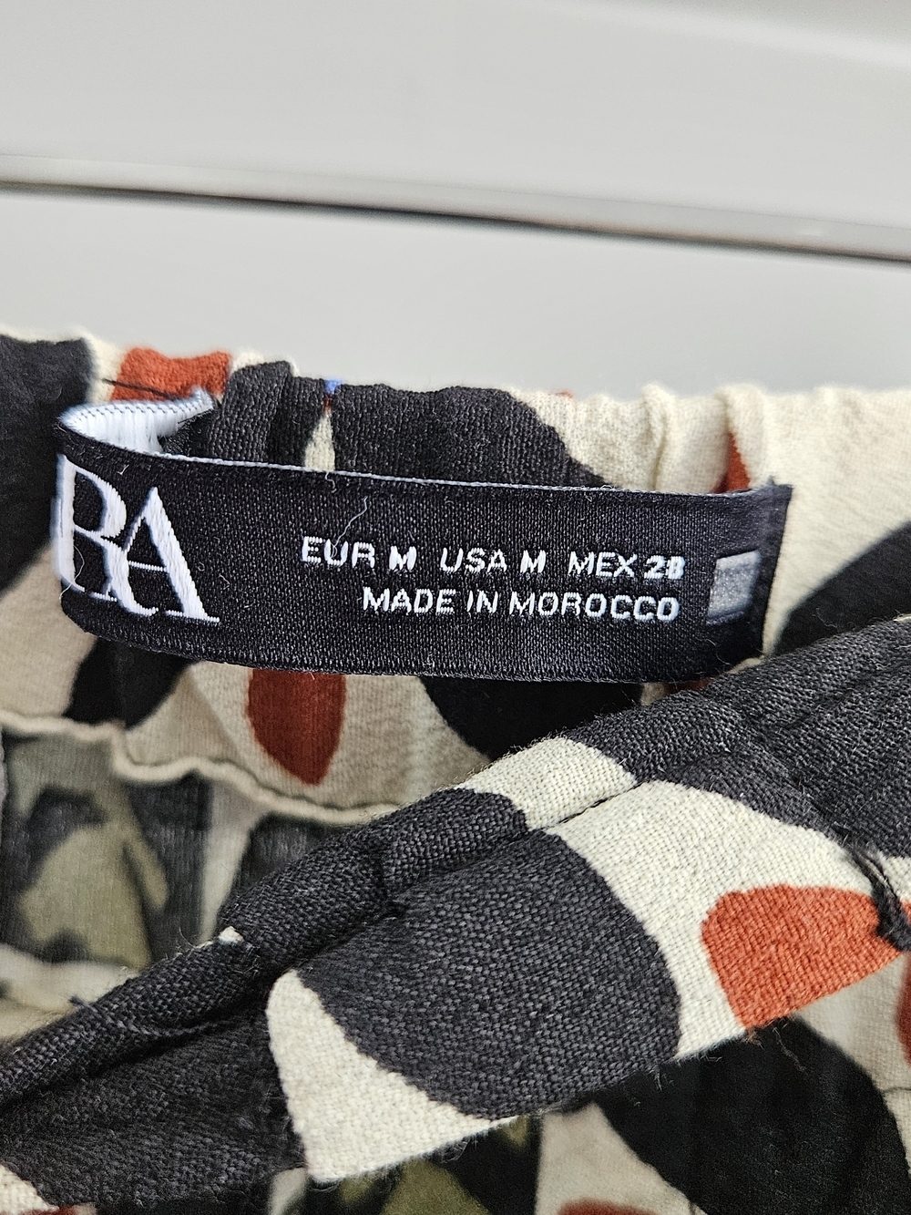 Zara Printed Paperbag Waist Bermuda Shorts in Tropical Print - Picture 5 of 6